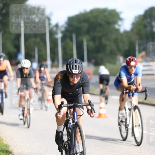 17.08.2025 - KN Förde Triathlon 2025 Yannick Fuchs http://msf.ph/oto/8617233 17.08.2025 09:39:37 Radfahren 109, 113, 158, 161, 181, 228, 117, 157 meine-sportfotos.de