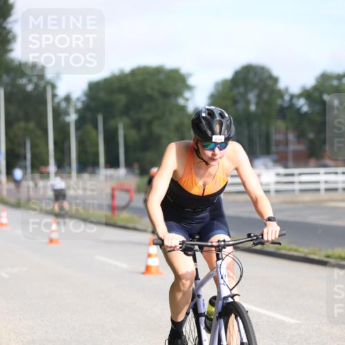17.08.2025 - KN Förde Triathlon 2025 Yannick Fuchs http://msf.ph/oto/8617245 17.08.2025 09:39:38 Radfahren 109, 113, 158, 161, 181, 228, 117, 157 meine-sportfotos.de