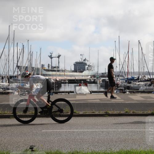 17.08.2025 - KN Förde Triathlon 2025 Yannick Fuchs http://msf.ph/oto/8617313 17.08.2025 09:43:29 Radfahren 105, 126, 190, 197, 210, 235, 253 meine-sportfotos.de