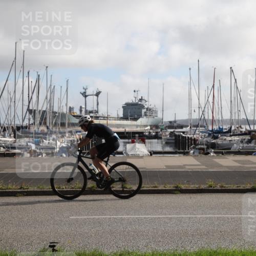 17.08.2025 - KN Förde Triathlon 2025 Yannick Fuchs http://msf.ph/oto/8617326 17.08.2025 09:43:33 Radfahren 105, 152, 190, 210, 235, 237, 253 meine-sportfotos.de