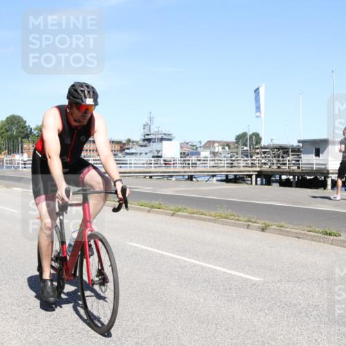17.08.2025 - KN Förde Triathlon 2025 Yannick Fuchs http://msf.ph/oto/8617405 17.08.2025 11:51:30 Radfahren 335, 351, 369, 377 meine-sportfotos.de
