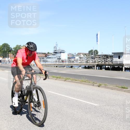 17.08.2025 - KN Förde Triathlon 2025 Yannick Fuchs http://msf.ph/oto/8617413 17.08.2025 11:52:19 Radfahren 606, 634 meine-sportfotos.de
