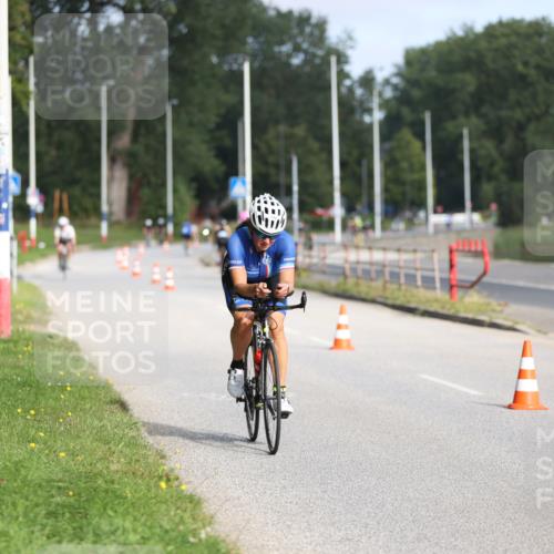17.08.2025 - KN Förde Triathlon 2025 Yannick Fuchs http://msf.ph/oto/8617417 17.08.2025 09:40:23 Radfahren 104, 107, 110, 114, 125, 163, 179, 108, 125, 169 meine-sportfotos.de