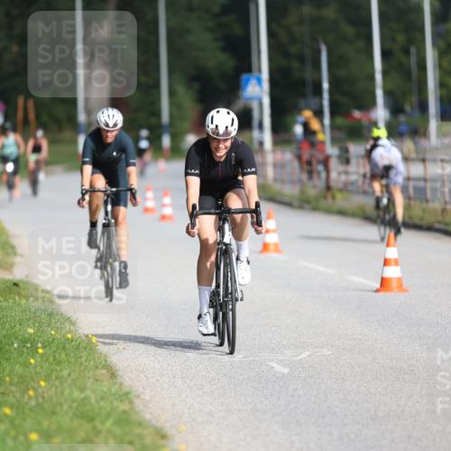 17.08.2025 - KN Förde Triathlon 2025 Yannick Fuchs http://msf.ph/oto/8617458 17.08.2025 09:40:37 Radfahren 131, 184, 207, 223, 240, 241, 104, 107, 163, 179 meine-sportfotos.de