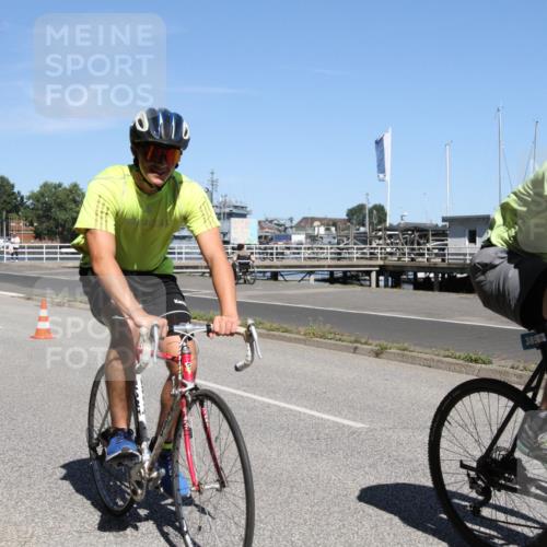 17.08.2025 - KN Förde Triathlon 2025 Yannick Fuchs http://msf.ph/oto/8617484 17.08.2025 11:57:23 Radfahren 375, 385 meine-sportfotos.de