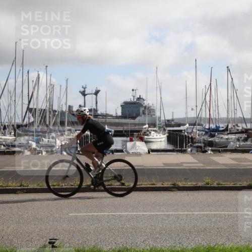 17.08.2025 - KN Förde Triathlon 2025 Yannick Fuchs http://msf.ph/oto/8617486 17.08.2025 09:44:53 Radfahren 101, 105, 150, 195, 200, 201, 230, 252 meine-sportfotos.de
