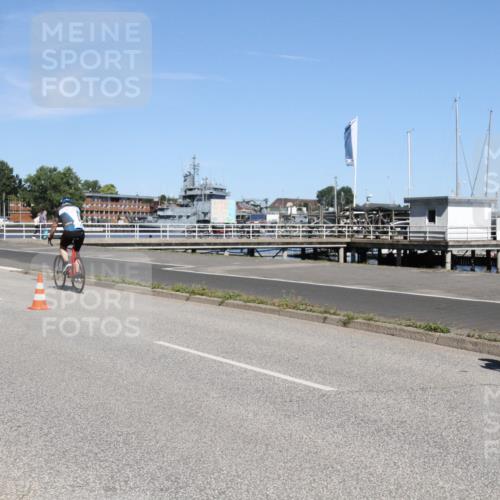 17.08.2025 - KN Förde Triathlon 2025 Yannick Fuchs http://msf.ph/oto/8617510 17.08.2025 11:59:43 Radfahren 363, 367 meine-sportfotos.de