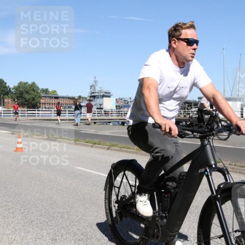17.08.2025 - KN Förde Triathlon 2025 Yannick Fuchs http://msf.ph/oto/8617551 17.08.2025 12:04:37 Radfahren  meine-sportfotos.de