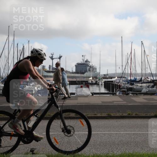17.08.2025 - KN Förde Triathlon 2025 Yannick Fuchs http://msf.ph/oto/8617625 17.08.2025 09:46:34 Radfahren 101, 120, 180, 194, 225, 246 meine-sportfotos.de