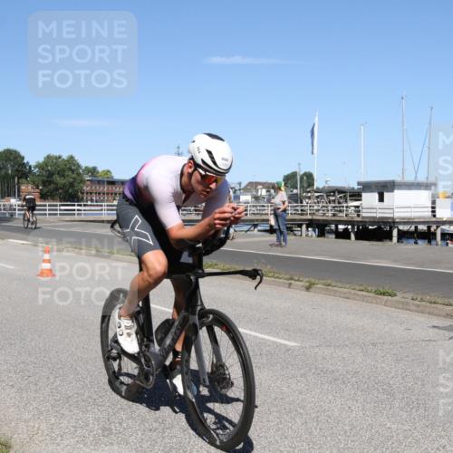 17.08.2025 - KN Förde Triathlon 2025 Yannick Fuchs http://msf.ph/oto/8617631 17.08.2025 12:46:01 Radfahren 404, 409 meine-sportfotos.de