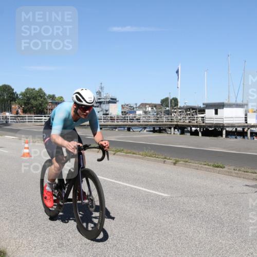 17.08.2025 - KN Förde Triathlon 2025 Yannick Fuchs http://msf.ph/oto/8617727 17.08.2025 12:49:13 Radfahren 422, 439 meine-sportfotos.de