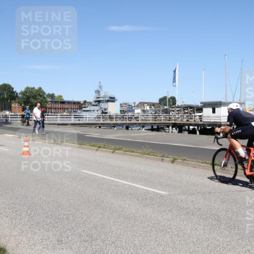17.08.2025 - KN Förde Triathlon 2025 Yannick Fuchs http://msf.ph/oto/8617738 17.08.2025 12:49:29 Radfahren 413, 417, 423, 441 meine-sportfotos.de