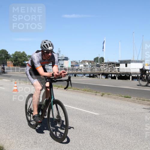 17.08.2025 - KN Förde Triathlon 2025 Yannick Fuchs http://msf.ph/oto/8617761 17.08.2025 12:50:10 Radfahren 408, 442, 466 meine-sportfotos.de