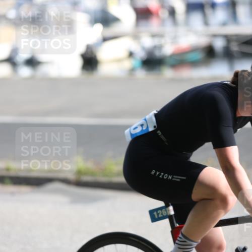 17.08.2025 - KN Förde Triathlon 2025 Yannick Fuchs http://msf.ph/oto/8617833 17.08.2025 09:43:24 Radfahren 105, 126, 190, 197, 210, 235, 253, 170, 216 meine-sportfotos.de