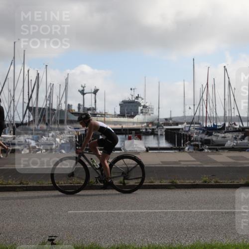 17.08.2025 - KN Förde Triathlon 2025 Yannick Fuchs http://msf.ph/oto/8617838 17.08.2025 09:49:34 Radfahren 110, 153, 158, 173, 179, 181, 185, 240, 241 meine-sportfotos.de