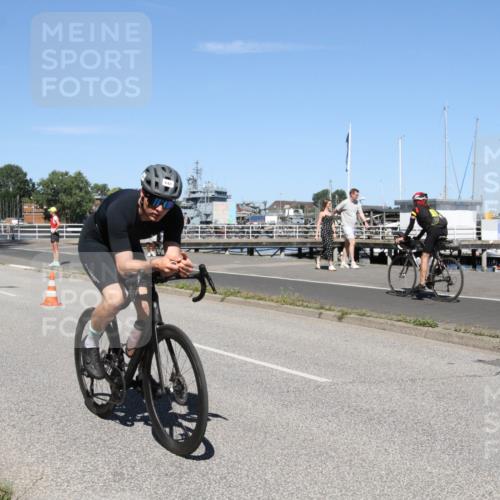 17.08.2025 - KN Förde Triathlon 2025 Yannick Fuchs http://msf.ph/oto/8617847 17.08.2025 12:51:51 Radfahren 430, 440, 473 meine-sportfotos.de