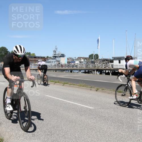17.08.2025 - KN Förde Triathlon 2025 Yannick Fuchs http://msf.ph/oto/8617927 17.08.2025 12:52:56 Radfahren 402, 404, 445, 460, 464 meine-sportfotos.de