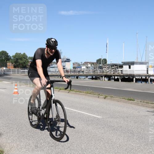 17.08.2025 - KN Förde Triathlon 2025 Yannick Fuchs http://msf.ph/oto/8617941 17.08.2025 12:53:16 Radfahren 434, 458, 483 meine-sportfotos.de