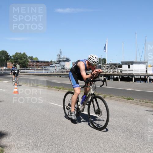 17.08.2025 - KN Förde Triathlon 2025 Yannick Fuchs http://msf.ph/oto/8618080 17.08.2025 12:55:00 Radfahren 396, 401, 411, 418, 435, 443, 461, 462, 483, 498 meine-sportfotos.de