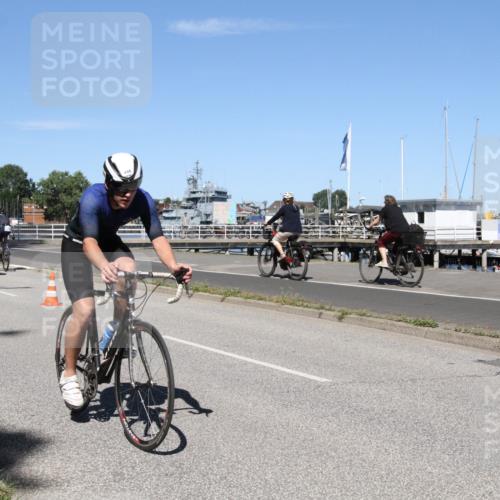 17.08.2025 - KN Förde Triathlon 2025 Yannick Fuchs http://msf.ph/oto/8618210 17.08.2025 12:56:39 Radfahren 396, 407, 422, 443, 487, 496, 498, 500, 501, 505, 506, 507, 513 meine-sportfotos.de