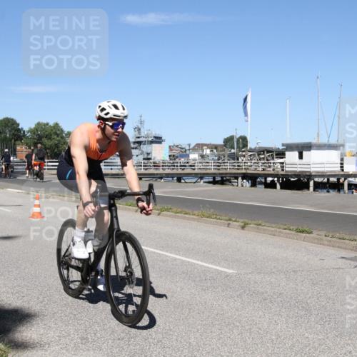 17.08.2025 - KN Förde Triathlon 2025 Yannick Fuchs http://msf.ph/oto/8618214 17.08.2025 12:56:43 Radfahren 396, 407, 462, 480, 487, 496, 498, 500, 504, 507 meine-sportfotos.de