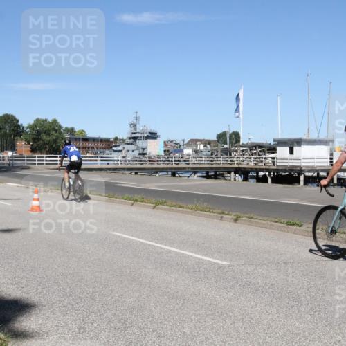 17.08.2025 - KN Förde Triathlon 2025 Yannick Fuchs http://msf.ph/oto/8618222 17.08.2025 12:56:48 Radfahren 406, 420, 462, 477, 480, 491, 496, 498, 504, 507 meine-sportfotos.de