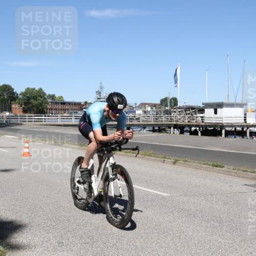 17.08.2025 - KN Förde Triathlon 2025 Yannick Fuchs http://msf.ph/oto/8618224 17.08.2025 12:56:50 Radfahren 406, 420, 462, 477, 480, 491, 496, 504 meine-sportfotos.de