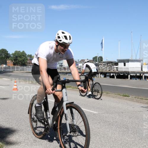 17.08.2025 - KN Förde Triathlon 2025 Yannick Fuchs http://msf.ph/oto/8618237 17.08.2025 12:57:11 Radfahren 414, 419, 421, 438 meine-sportfotos.de