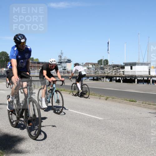 17.08.2025 - KN Förde Triathlon 2025 Yannick Fuchs http://msf.ph/oto/8618317 17.08.2025 12:58:55 Radfahren 413, 417, 438, 439, 441, 466, 525, 541 meine-sportfotos.de