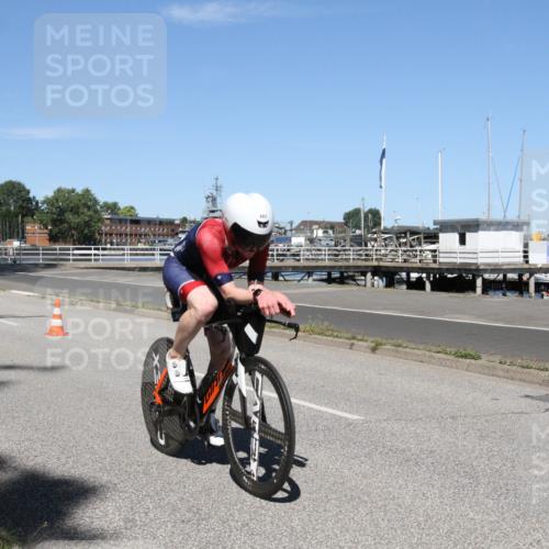 17.08.2025 - KN Förde Triathlon 2025 Yannick Fuchs http://msf.ph/oto/8618346 17.08.2025 12:59:43 Radfahren 403, 408, 433, 440 meine-sportfotos.de