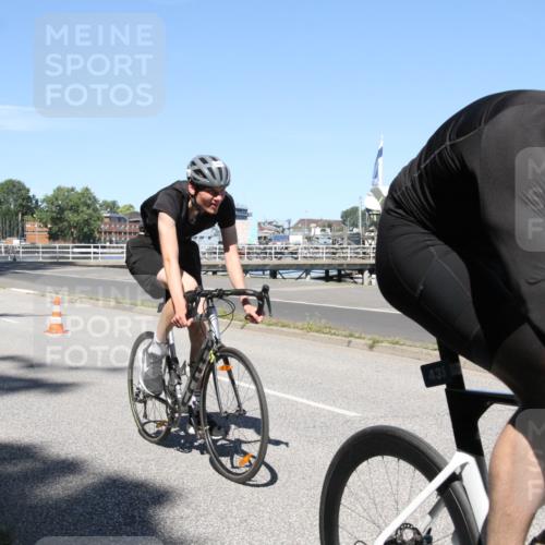 17.08.2025 - KN Förde Triathlon 2025 Yannick Fuchs http://msf.ph/oto/8618594 17.08.2025 13:04:46 Radfahren 398, 435, 494, 509 meine-sportfotos.de