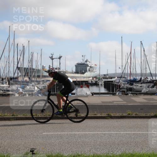 17.08.2025 - KN Förde Triathlon 2025 Yannick Fuchs http://msf.ph/oto/8618617 17.08.2025 10:03:45 Radfahren 160, 172, 207, 221, 254 meine-sportfotos.de