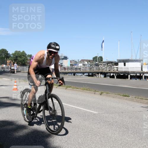 17.08.2025 - KN Förde Triathlon 2025 Yannick Fuchs http://msf.ph/oto/8618649 17.08.2025 13:05:52 Radfahren 412, 513, 533 meine-sportfotos.de
