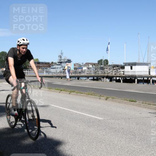 17.08.2025 - KN Förde Triathlon 2025 Yannick Fuchs http://msf.ph/oto/8618726 17.08.2025 13:07:23 Radfahren 423, 462, 479, 491, 504, 513, 534 meine-sportfotos.de