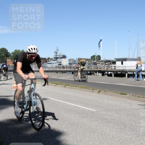 17.08.2025 - KN Förde Triathlon 2025 Yannick Fuchs http://msf.ph/oto/8618768 17.08.2025 13:08:14 Radfahren 413, 417, 420, 431, 441, 477, 486, 505, 507, 525, 526, 540, 544 meine-sportfotos.de