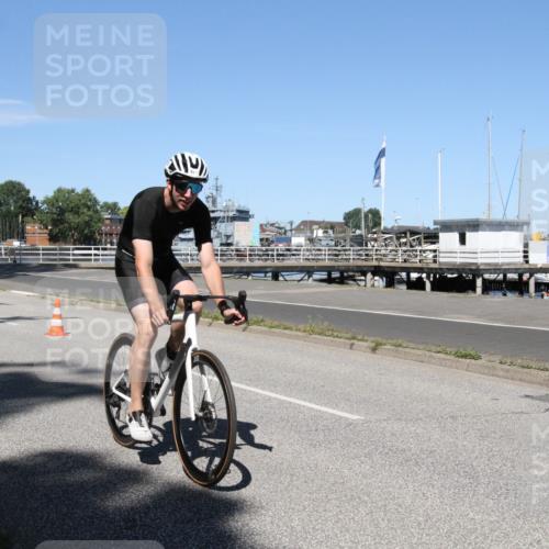 17.08.2025 - KN Förde Triathlon 2025 Yannick Fuchs http://msf.ph/oto/8618796 17.08.2025 13:08:40 Radfahren 425, 427, 428, 447, 454, 532 meine-sportfotos.de
