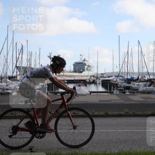 17.08.2025 - KN Förde Triathlon 2025 Yannick Fuchs http://msf.ph/oto/8618843 17.08.2025 10:12:33 Radfahren 118, 238, 245, 249 meine-sportfotos.de
