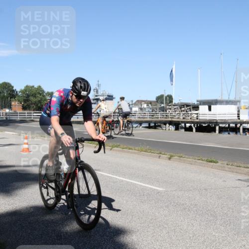 17.08.2025 - KN Förde Triathlon 2025 Yannick Fuchs http://msf.ph/oto/8618888 17.08.2025 13:10:33 Radfahren 424, 442, 528, 541 meine-sportfotos.de