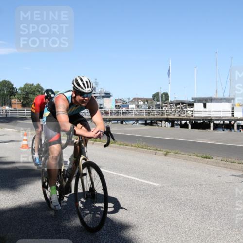17.08.2025 - KN Förde Triathlon 2025 Yannick Fuchs http://msf.ph/oto/8618914 17.08.2025 13:11:19 Radfahren 395, 446, 457, 472, 492, 519, 527, 538 meine-sportfotos.de