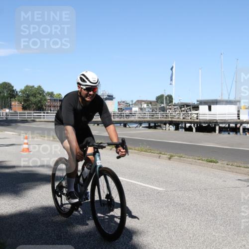 17.08.2025 - KN Förde Triathlon 2025 Yannick Fuchs http://msf.ph/oto/8618948 17.08.2025 13:11:45 Radfahren 461, 511, 516 meine-sportfotos.de