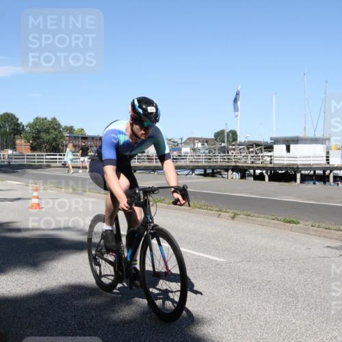 17.08.2025 - KN Förde Triathlon 2025 Yannick Fuchs http://msf.ph/oto/8618986 17.08.2025 13:12:44 Radfahren 473, 475, 494 meine-sportfotos.de