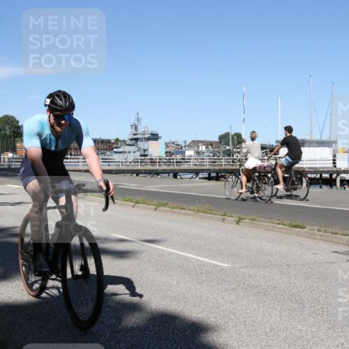 17.08.2025 - KN Förde Triathlon 2025 Yannick Fuchs http://msf.ph/oto/8619021 17.08.2025 13:13:09 Radfahren 395, 402, 411, 435, 460, 461, 467, 469, 517, 520, 527 meine-sportfotos.de