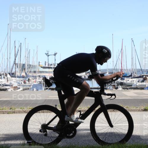 17.08.2025 - KN Förde Triathlon 2025 Yannick Fuchs http://msf.ph/oto/8619050 17.08.2025 11:07:24 Radfahren 300 meine-sportfotos.de