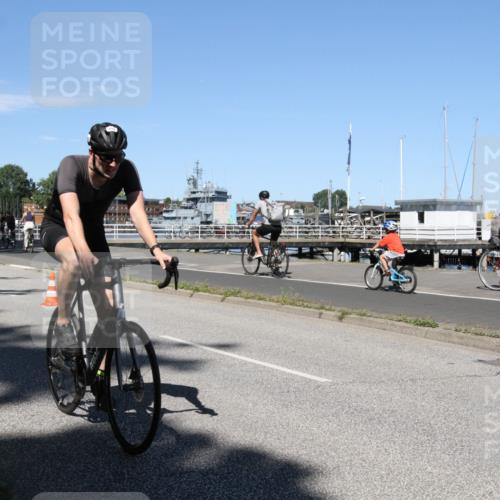17.08.2025 - KN Förde Triathlon 2025 Yannick Fuchs http://msf.ph/oto/8619054 17.08.2025 13:13:53 Radfahren 398, 458, 471 meine-sportfotos.de