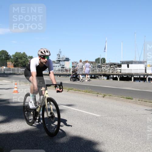 17.08.2025 - KN Förde Triathlon 2025 Yannick Fuchs http://msf.ph/oto/8619068 17.08.2025 13:14:20 Radfahren 406, 415, 475, 485, 494, 518 meine-sportfotos.de