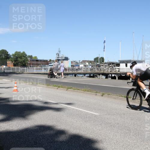 17.08.2025 - KN Förde Triathlon 2025 Yannick Fuchs http://msf.ph/oto/8619070 17.08.2025 13:14:24 Radfahren 406, 415, 475, 485, 494, 518 meine-sportfotos.de