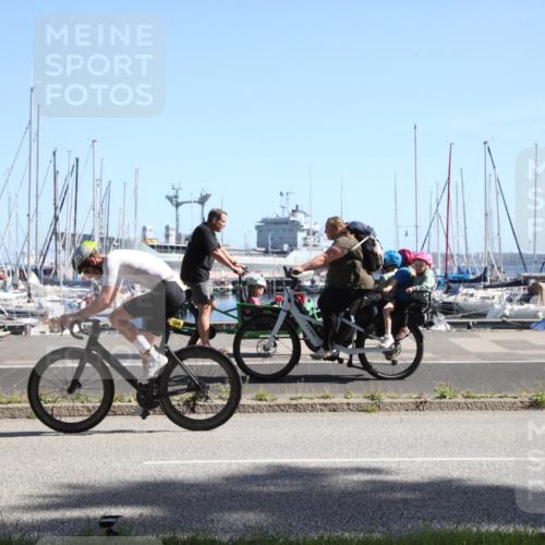 17.08.2025 - KN Förde Triathlon 2025 Yannick Fuchs http://msf.ph/oto/8619128 17.08.2025 11:09:29 Radfahren 279, 312, 316, 358, 608 meine-sportfotos.de