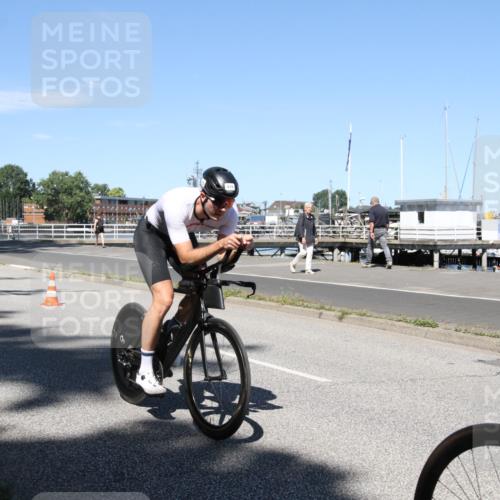 17.08.2025 - KN Förde Triathlon 2025 Yannick Fuchs http://msf.ph/oto/8619138 17.08.2025 13:15:51 Radfahren 415, 443, 476, 500, 547 meine-sportfotos.de