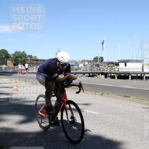 17.08.2025 - KN Förde Triathlon 2025 Yannick Fuchs http://msf.ph/oto/8619291 17.08.2025 13:18:52 Radfahren 425, 428, 431, 441, 442, 445, 456, 472, 541 meine-sportfotos.de