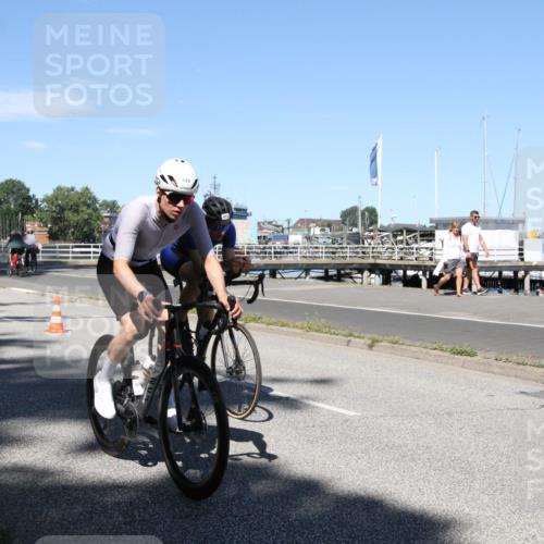 17.08.2025 - KN Förde Triathlon 2025 Yannick Fuchs http://msf.ph/oto/8619313 17.08.2025 13:19:17 Radfahren 423, 426, 433, 439, 529 meine-sportfotos.de